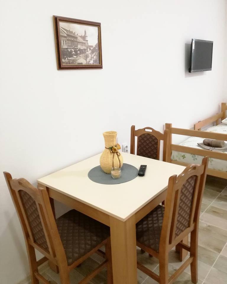 Apartmani Maja Zrenjanin Zewnętrze zdjęcie